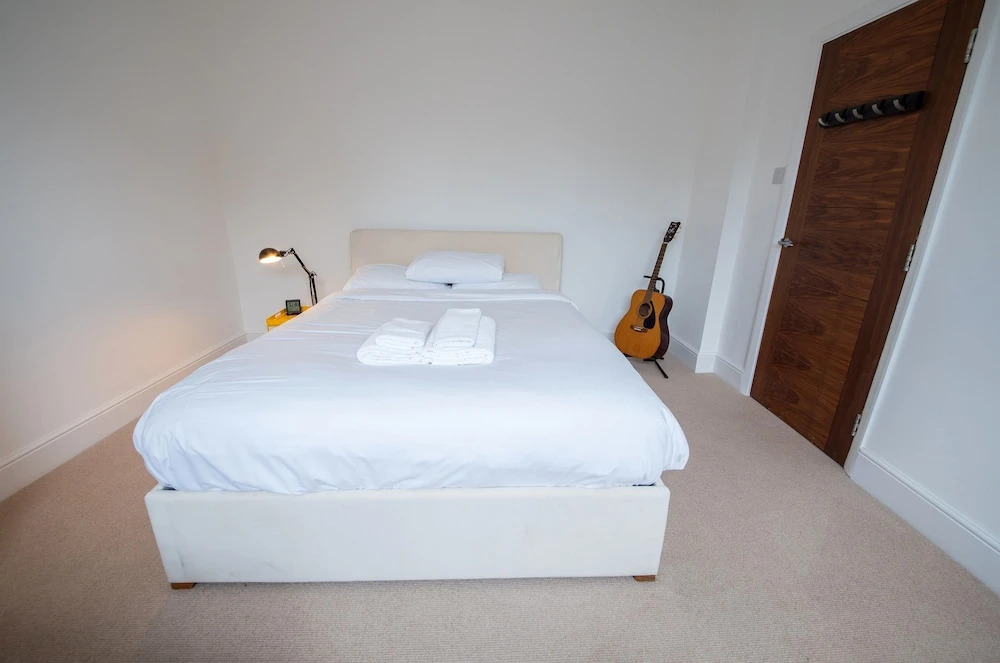 2 Bedroom Home Near Peckham High Street