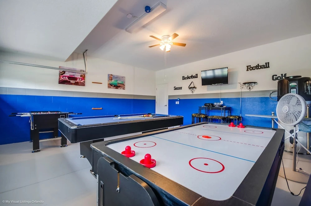 1422 Moonvalley Drive