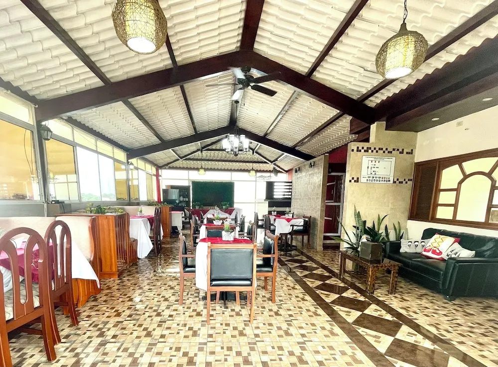 House Center