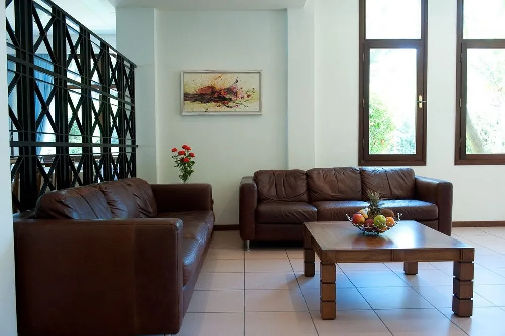 PHEIA, Vriniotis Resorts