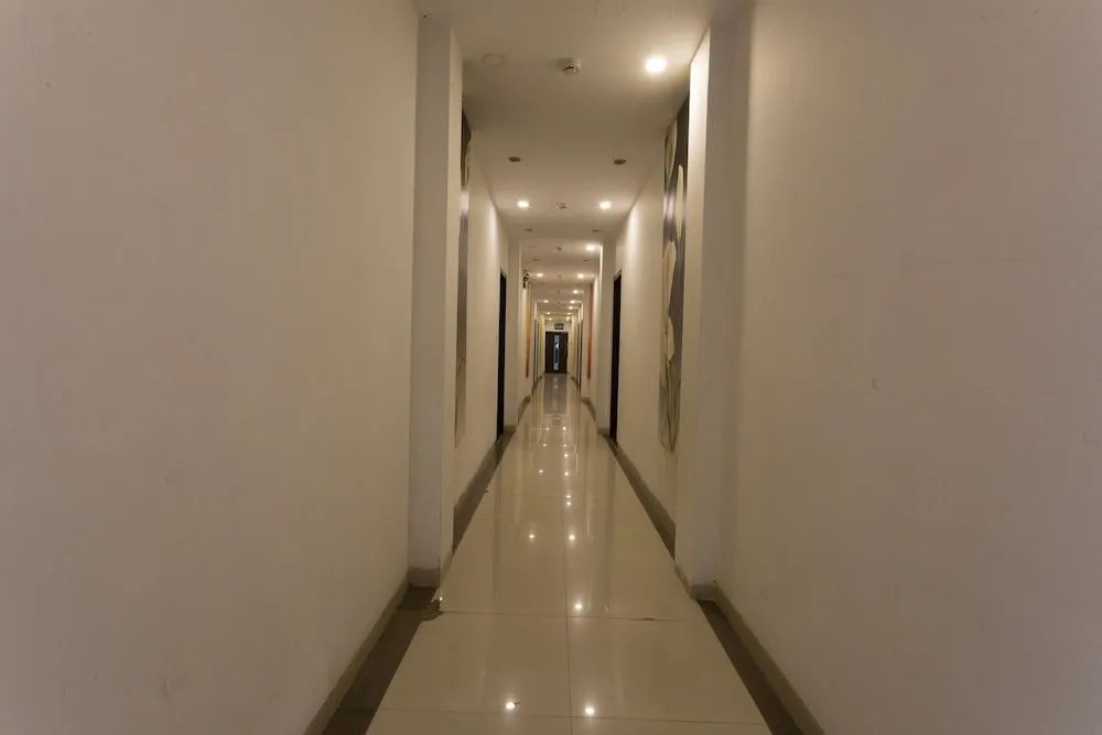 OYO 26795 Hotel Steers 07 Inn