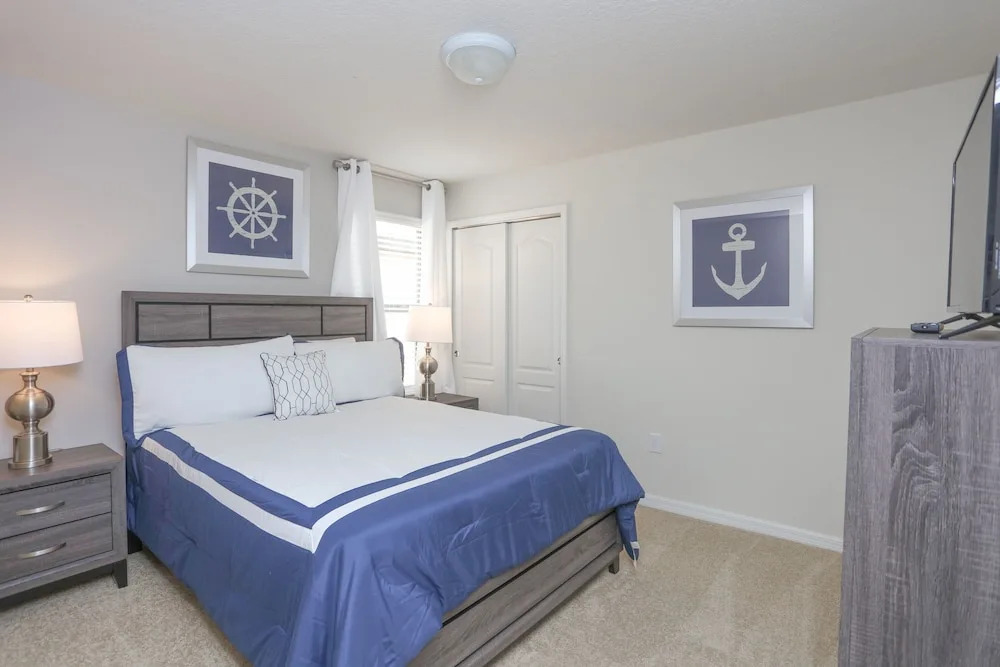 8 Bedroom Vacation Home in Windsor at Westside