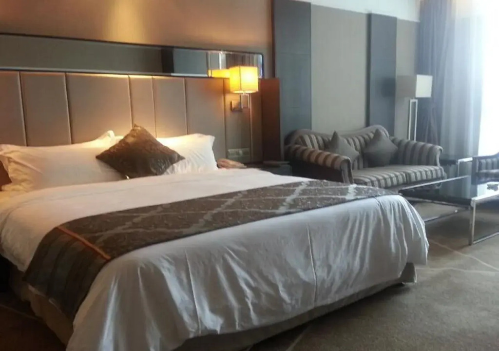 Days Hotel Hualing Wuhan