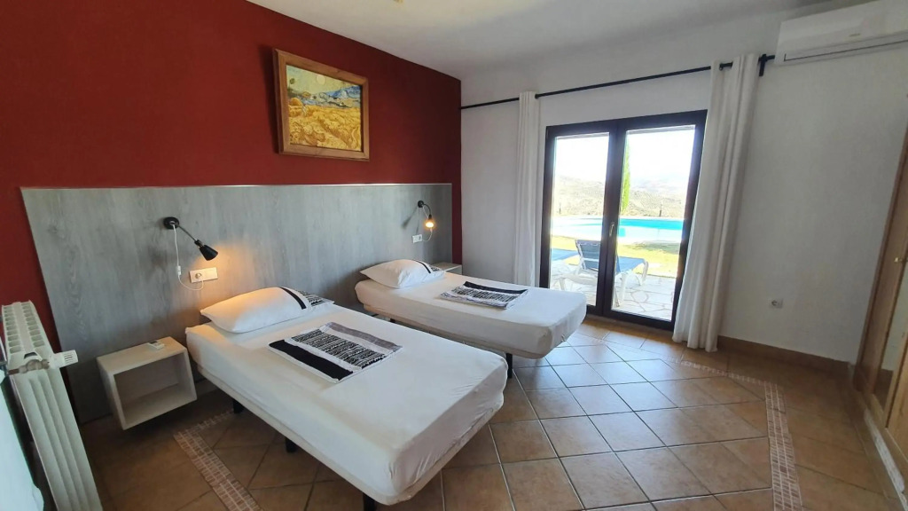 Mansion 7 bedrooms 6 bathrooms with private pool & privacy of 5 ha pure nature