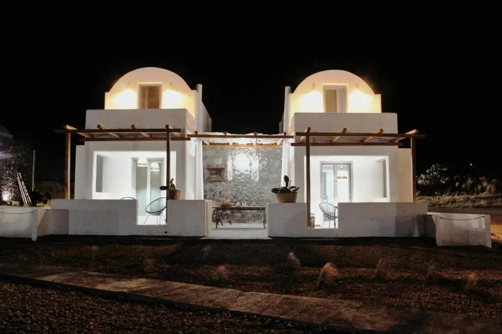 Aeron Suites