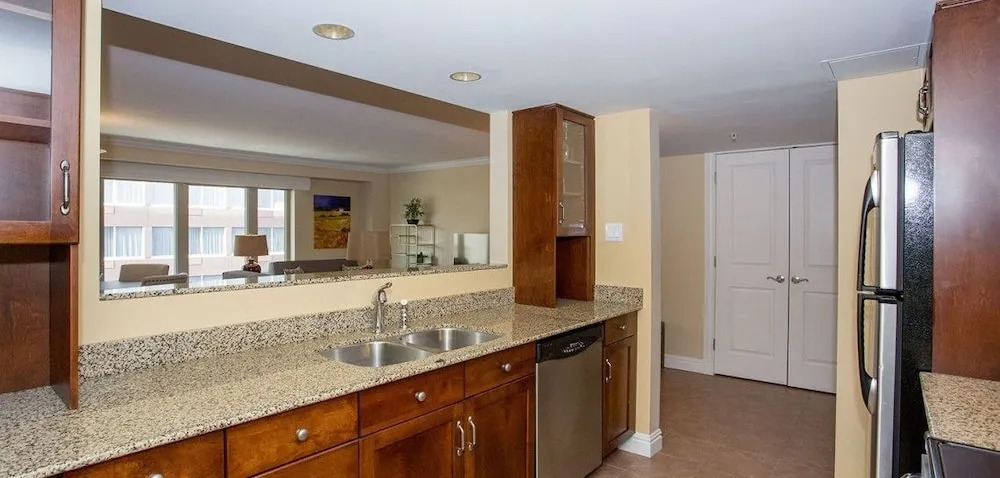 Moore Suites - Salter's gate