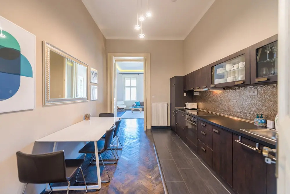 Venus Apartments - Paulay Ede Street