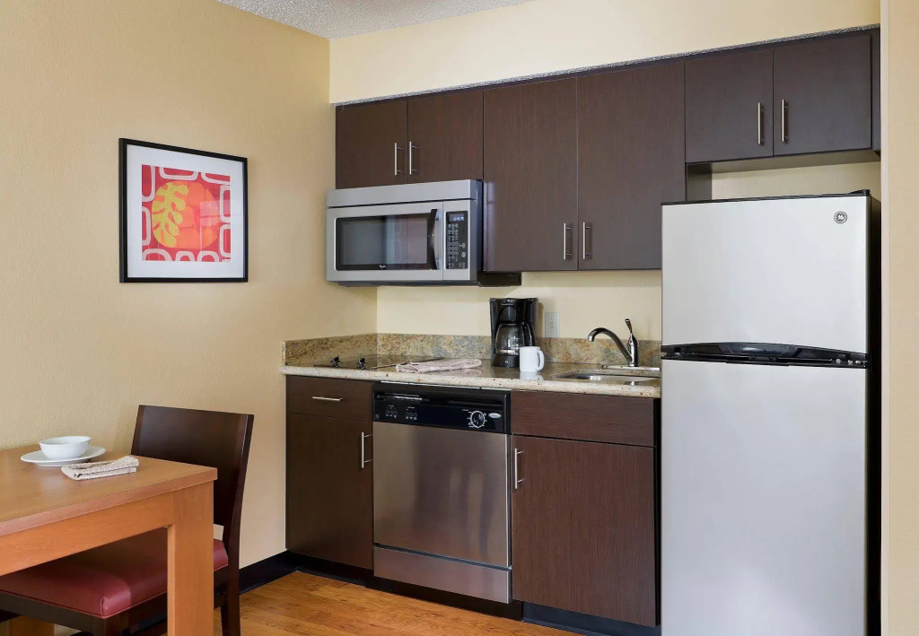 Candlewood Suites Bedford - Fort Worth by IHG