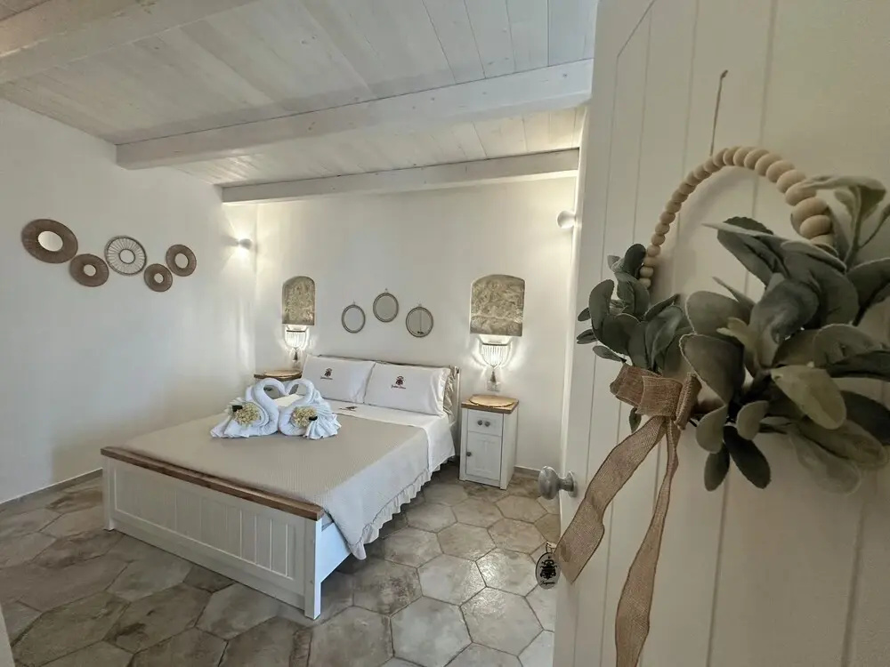 Godano Rooms