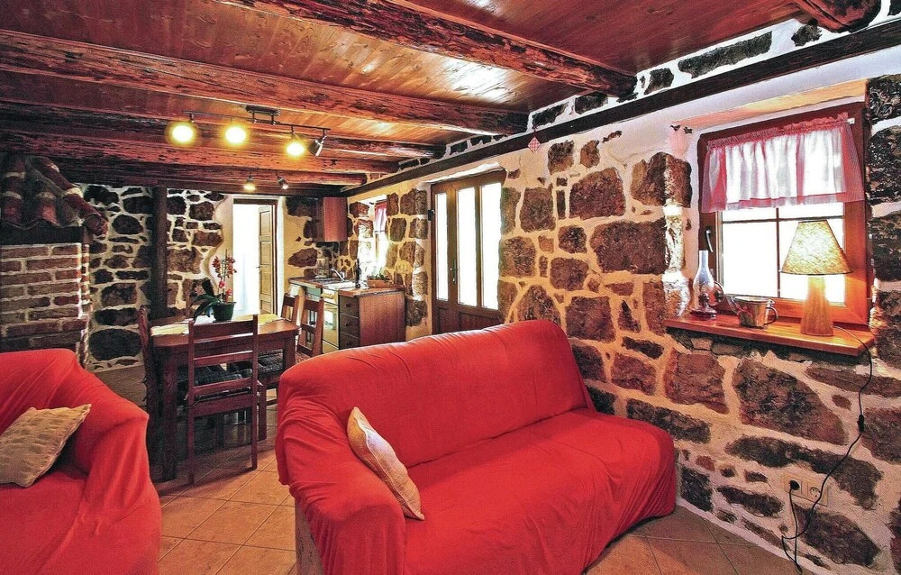 Amazing Home In Supetarska Draga