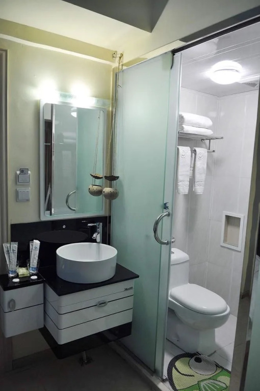 Kunming Lang Mei Youth Hotel
