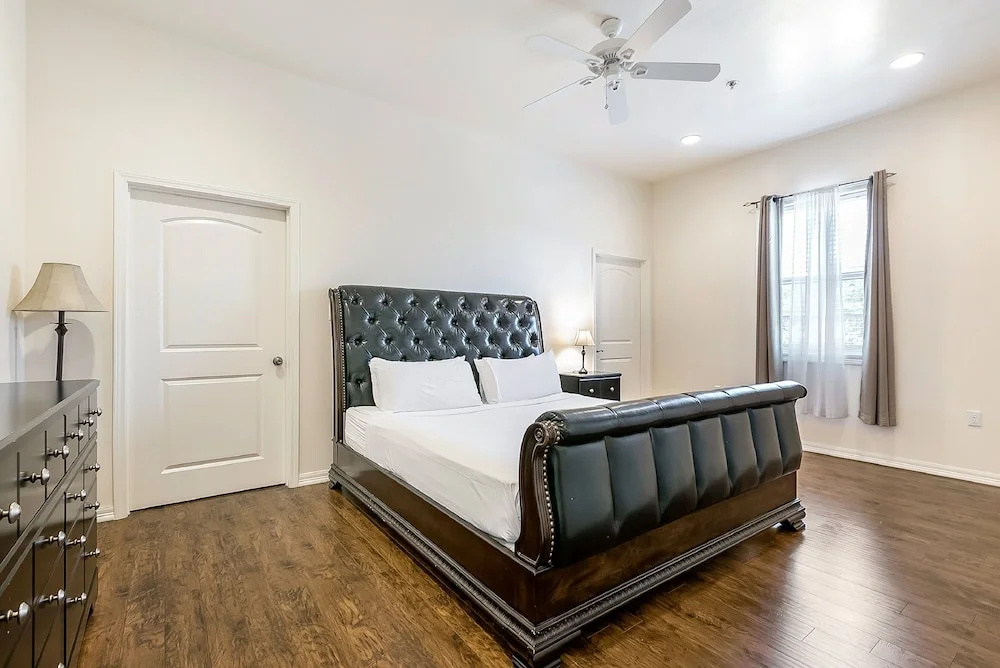 Stylish Condos Close to Art and Culture
