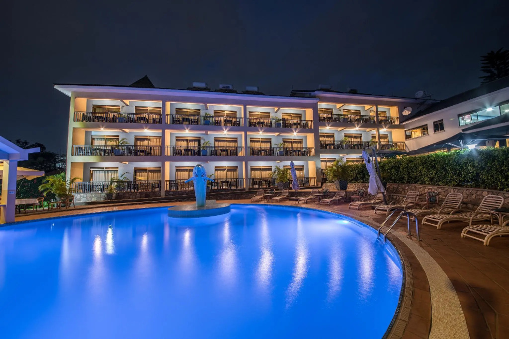Dolphin Suites