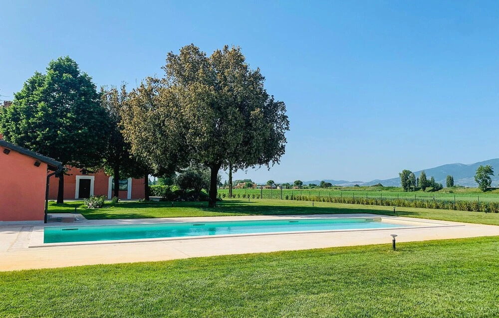 Stunning Home in Foligno With Outdoor Swimming Pool, Wifi and 7 Bedrooms