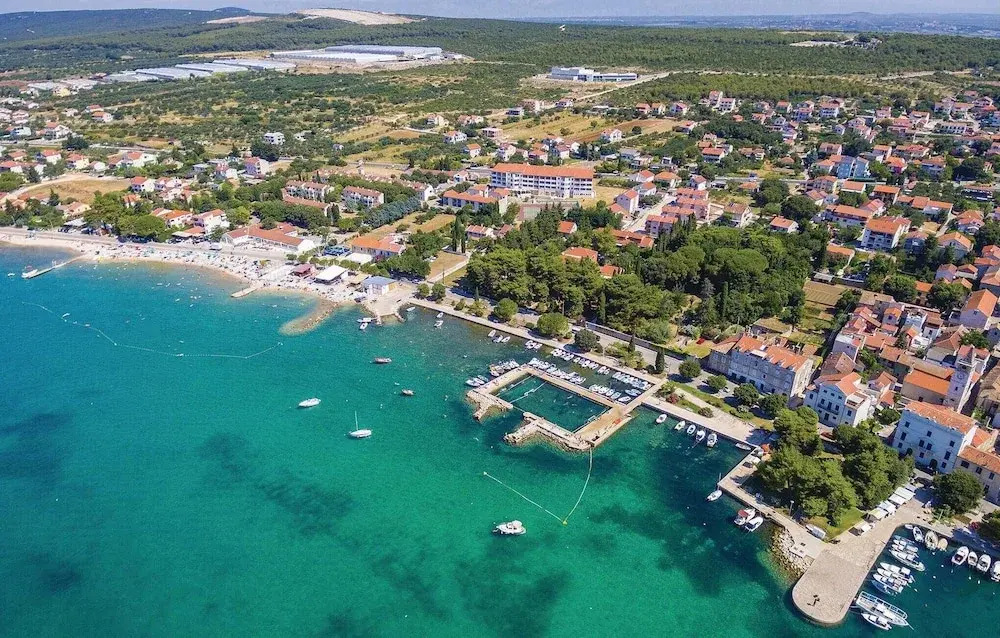 Awesome Home in Sv Filip i Jakov With 2 Bedrooms and Wifi