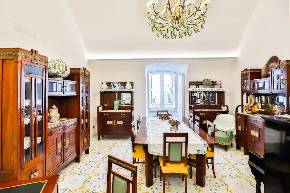 Della Monica Rooms - Amami Collection
