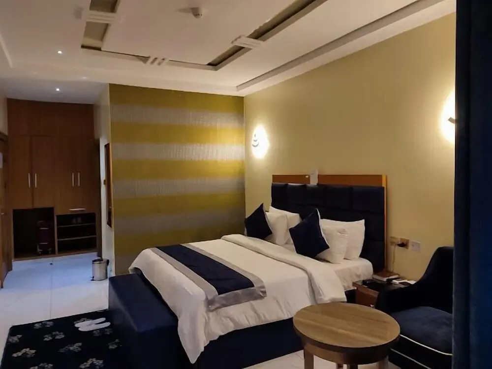 Villa Hilton  Hotels and Apartments