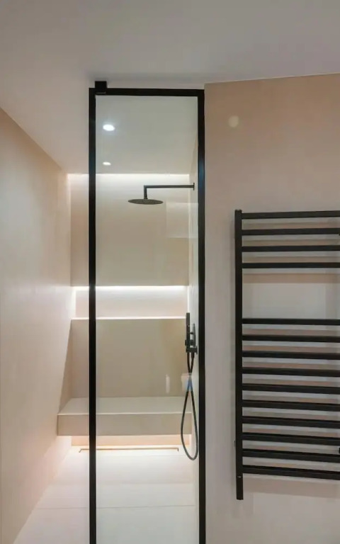 Elia Cove Luxury Villas & Residences