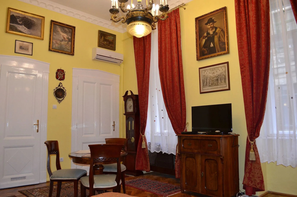 Central 5 Guest House