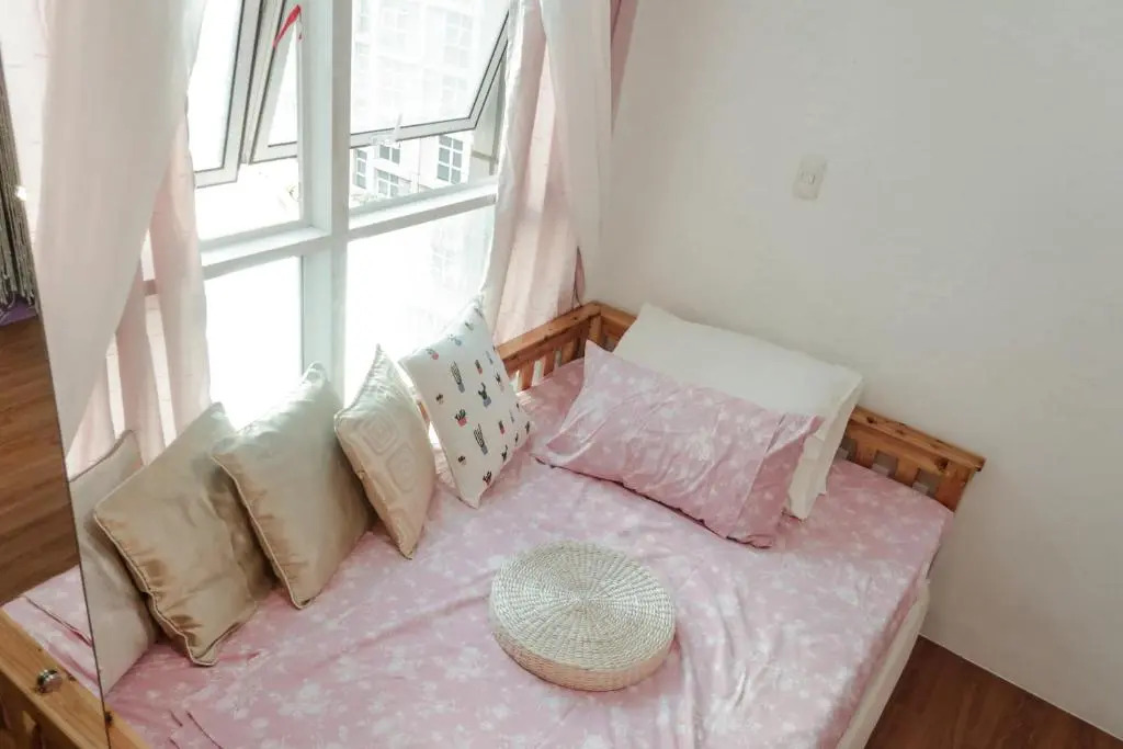 Cozy Sunlit Studio