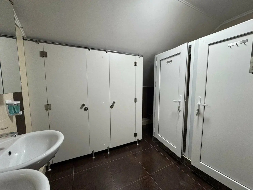 Hostel 53