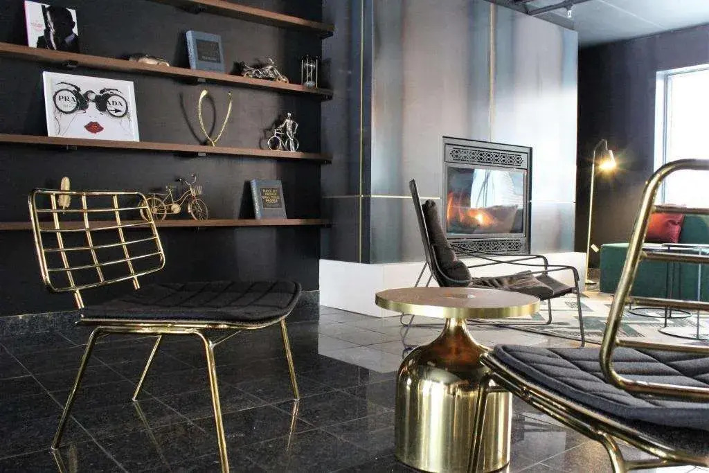 LELUX Hotel