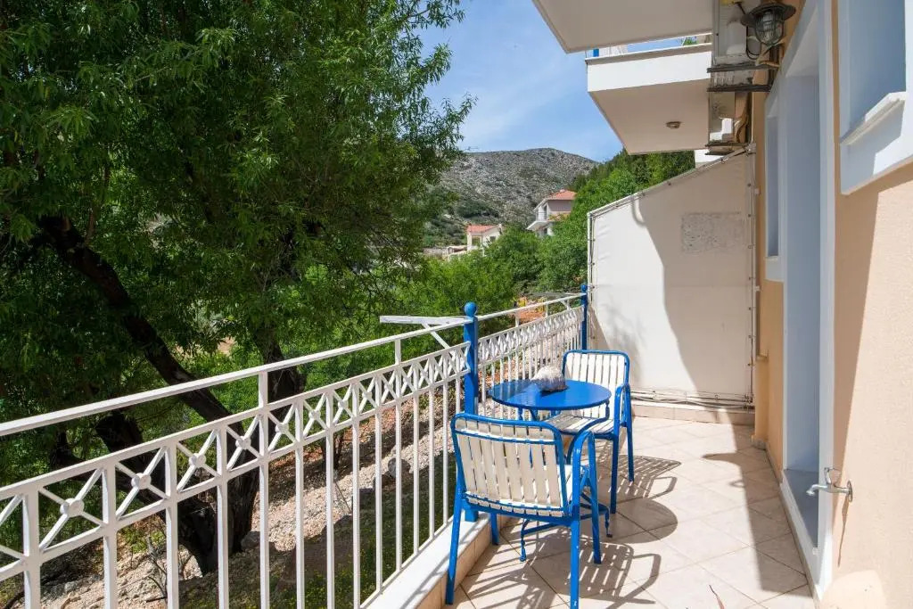 Sea View Retreat Studio In Agios Konstantinos!