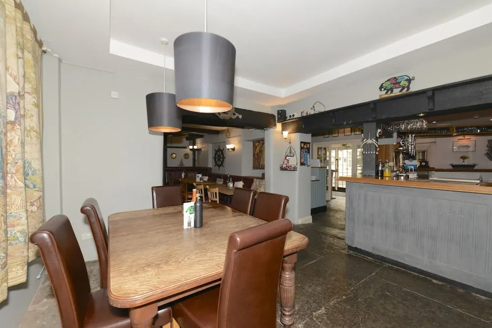 The Ilchester Arms Hotel, Ilchester Somerset