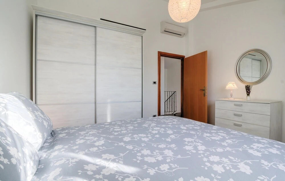 Nice Home in Banjole With Wifi and 2 Bedrooms