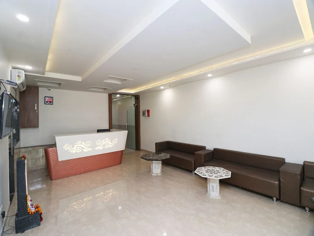 Capital O 28016 Hotel Big Dream