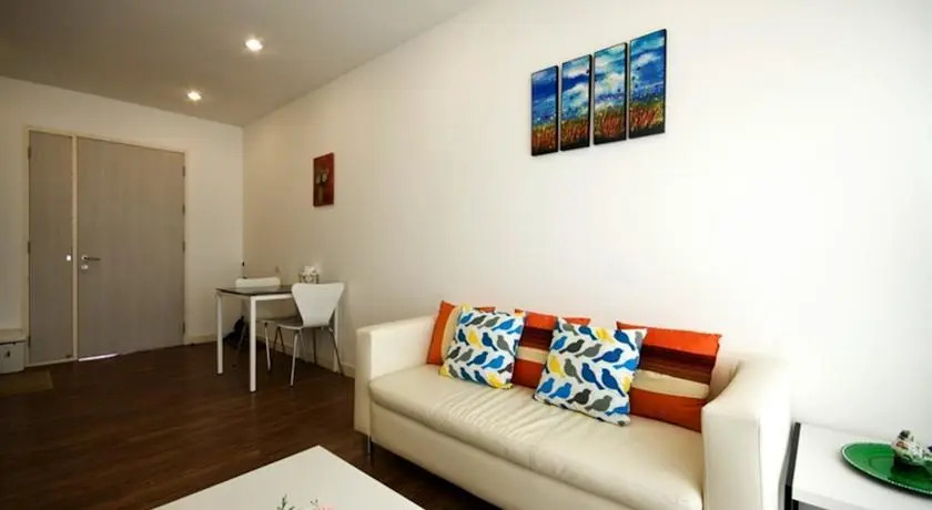 Navio Service Apartment