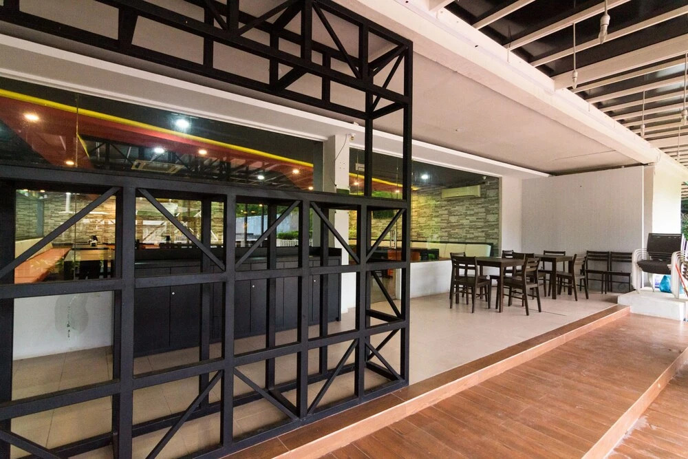Holly Sentosa Hotel by OYO Rooms