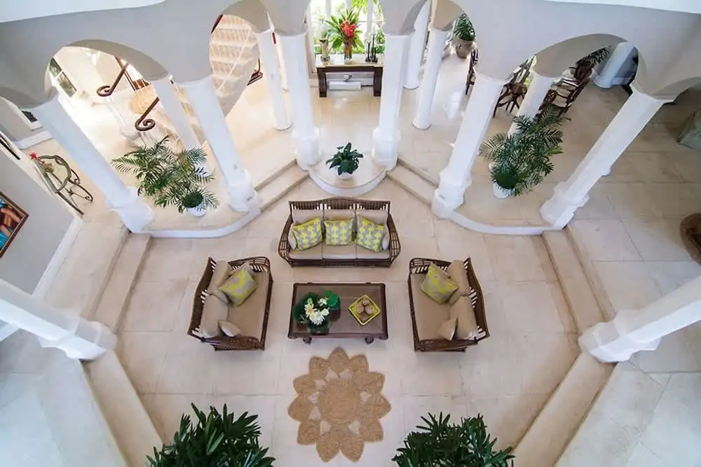 Sprawling 7BR Villa Overlooking the Sea Pool Hot Tub & Resort Access