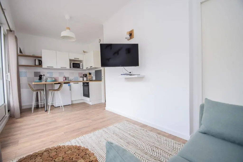 Appartement cosy 2 pers vue mer balcon hyper centre Dinard