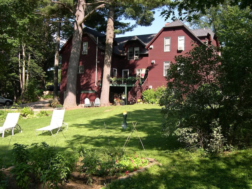 Cabernet Inn