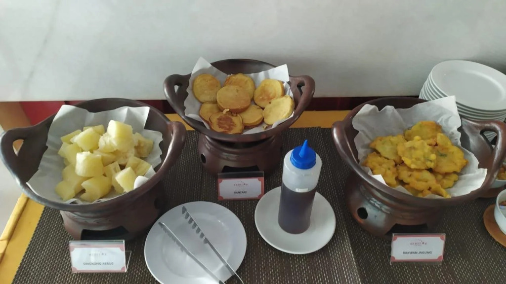Redstar Hotel