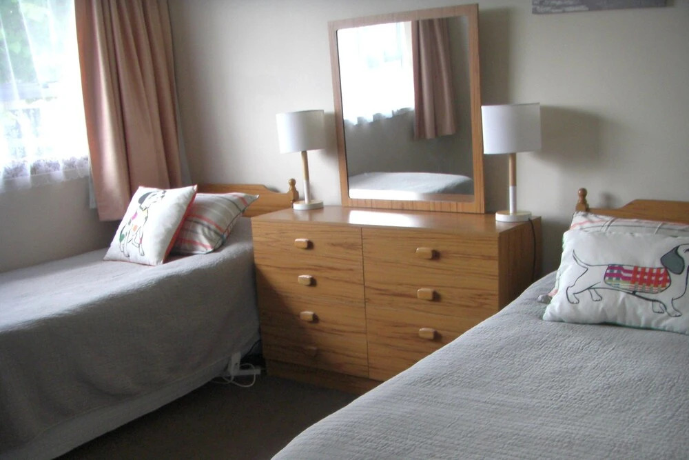 Ascot Holiday Home