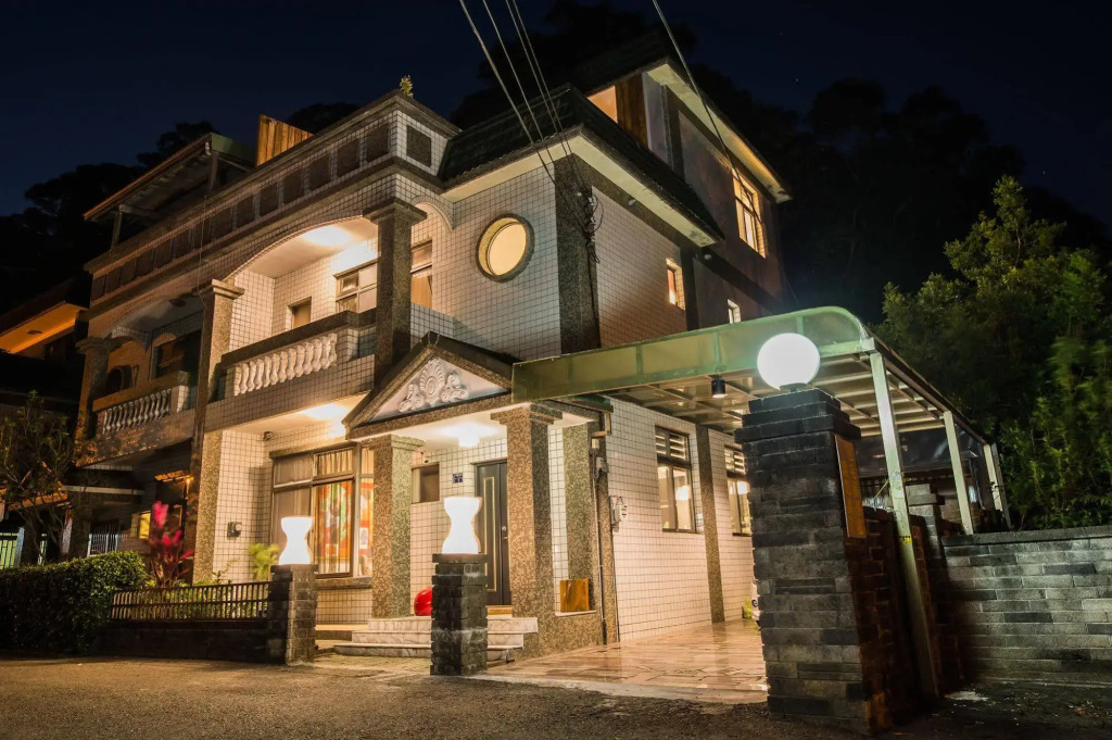 So Art Guesthouse 旅人藝棧民宿