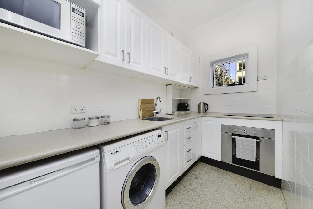 Beautiful 2Bdrm Beachside Getaway