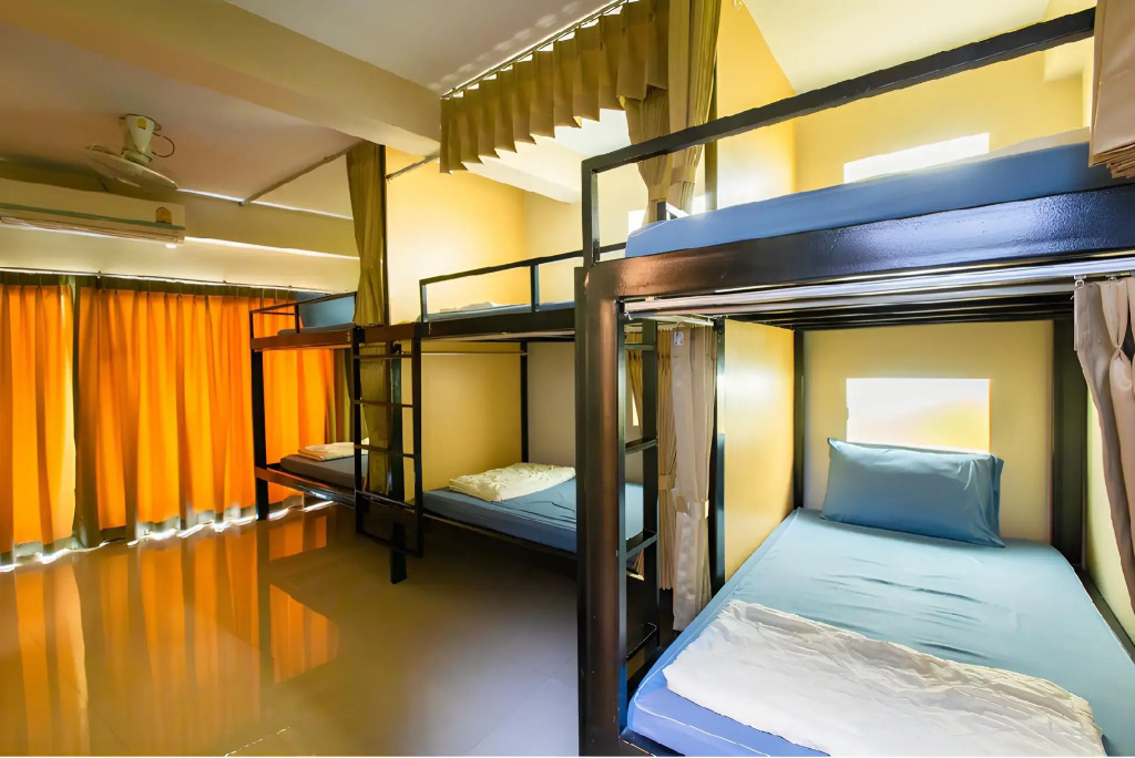 Restiny Hostel