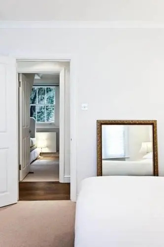 Strathmore Gardens by onefinestay