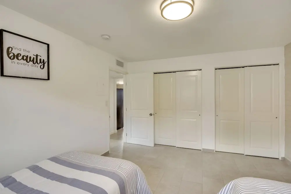 Updated El Paso Home - 14 Mi to Downtown!