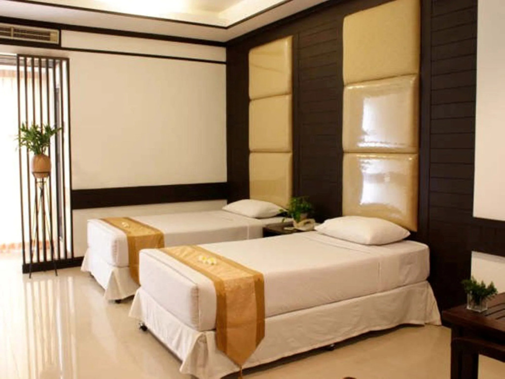 The Legacy Convention Hotel