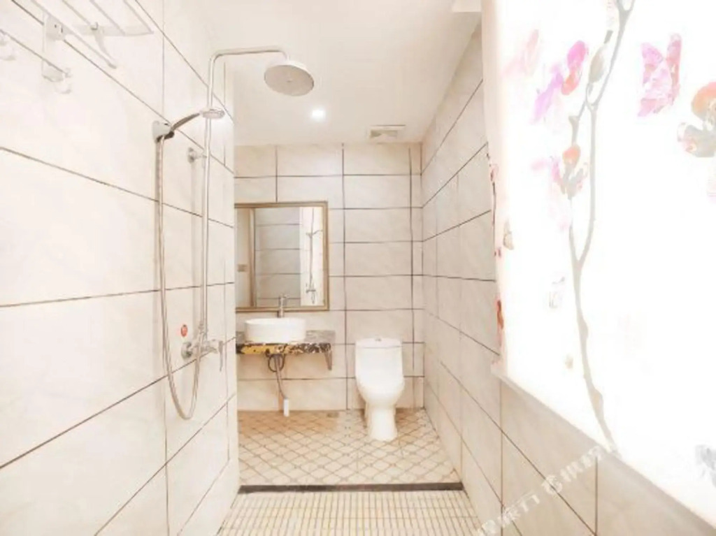Yingyi Business Hotel