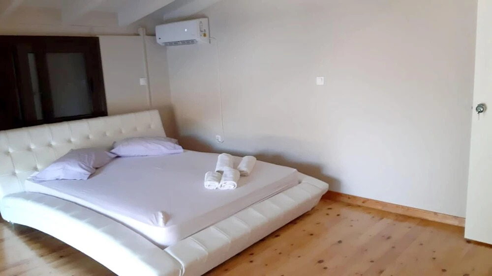 House With 4 Bedrooms in Marathon, With Enclosed Garden and Wifi - 5 km From the Beach