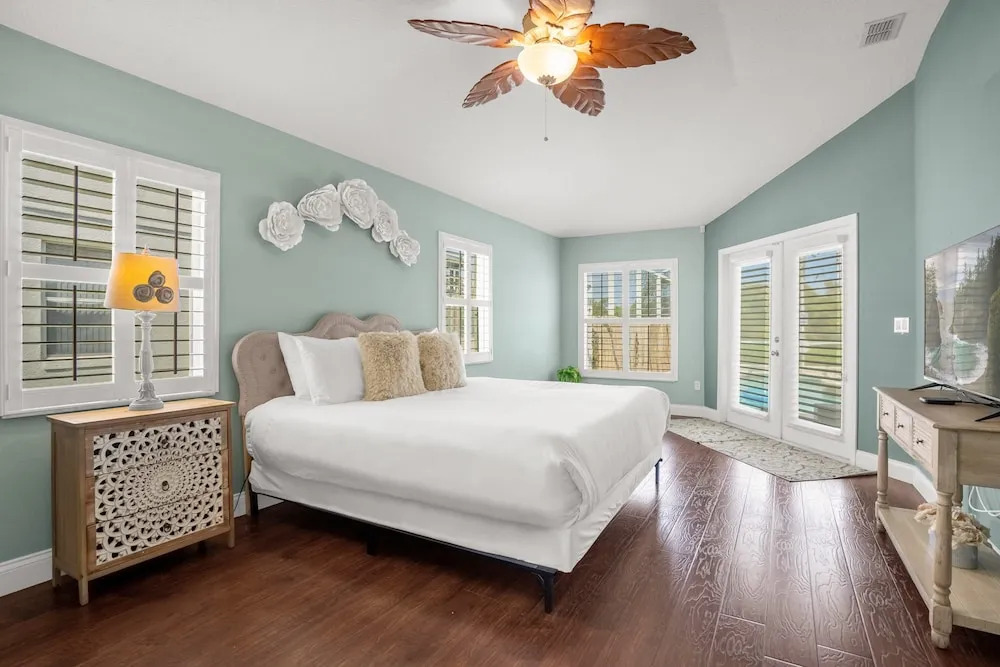 Upstay Waterside Home with Pool and Hot Tub