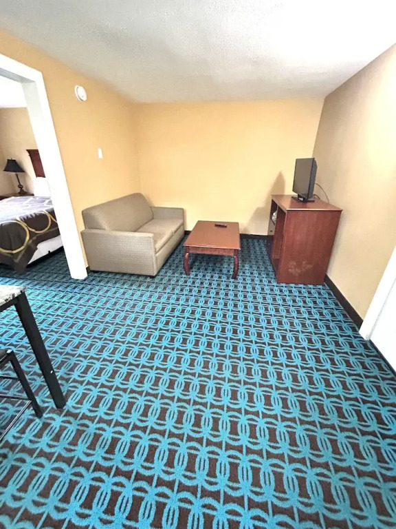 The Villager Motel