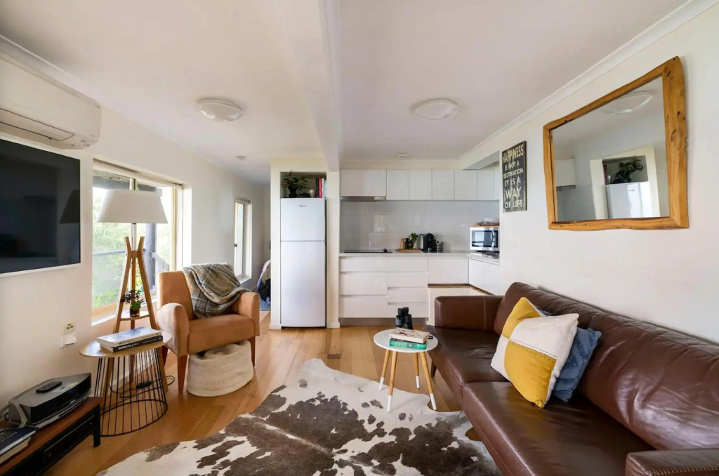 Y Vue - Beachside Apartment with Ocean Views