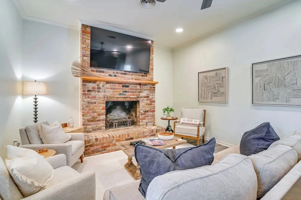 Starkville Estate 1 Mi to Msu: 2-unit Combo