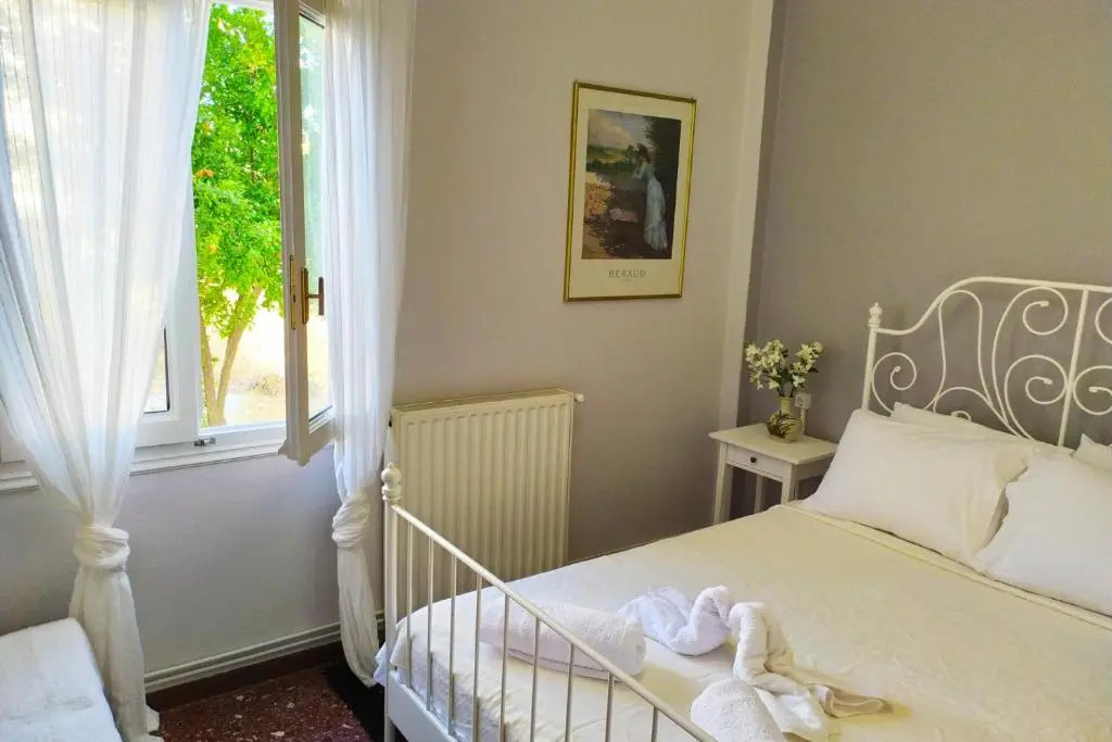 Sunday Apartment Chania 2A